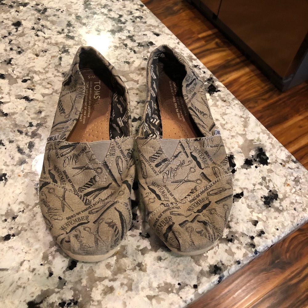 Toms Moustachery haircut salon classic slip ons 5